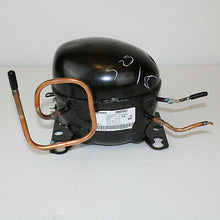 Load image into Gallery viewer, Compresor usado 1/5 GAS MOD. EM3Z70HLT