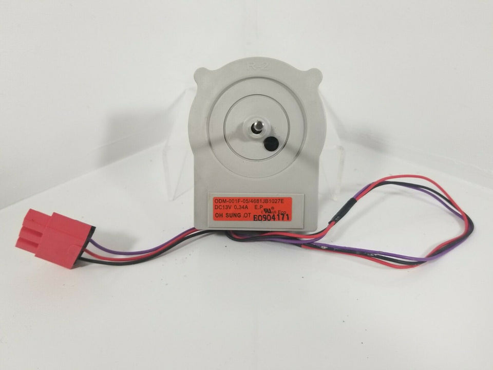 Abanico usado MOD. ODM-001F-05/4681JB1027E-13V